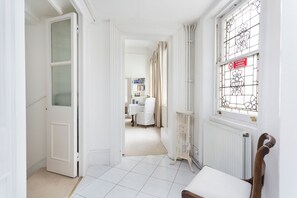 Deluxe Apartment, 1 Bedroom | Living area