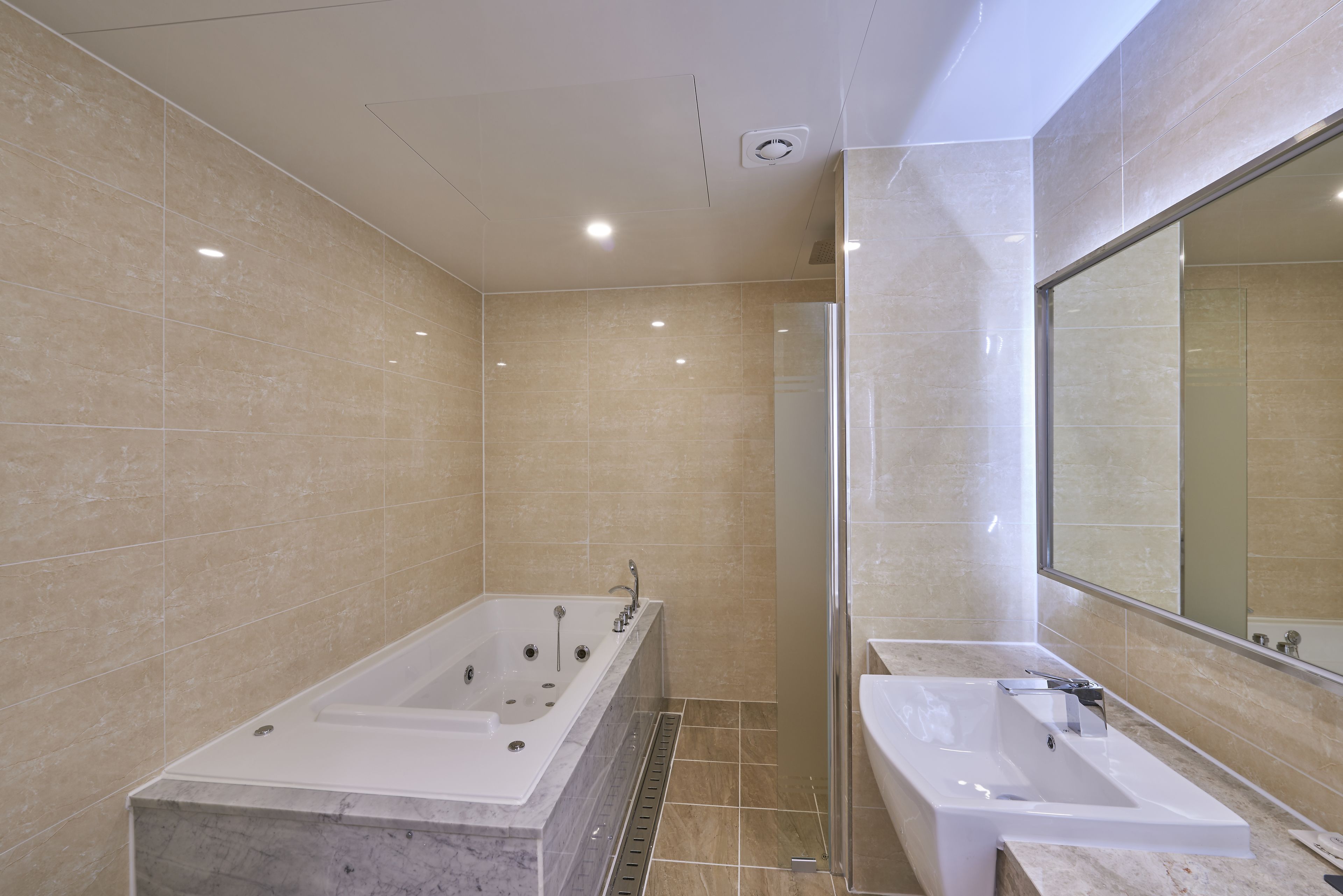 business double room | bathroom | hair dryer, bathrobes, slippers, bidet
