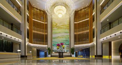 Qingshan Hotel Baotou(Yingbin Building)