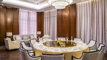 Executive-lounge