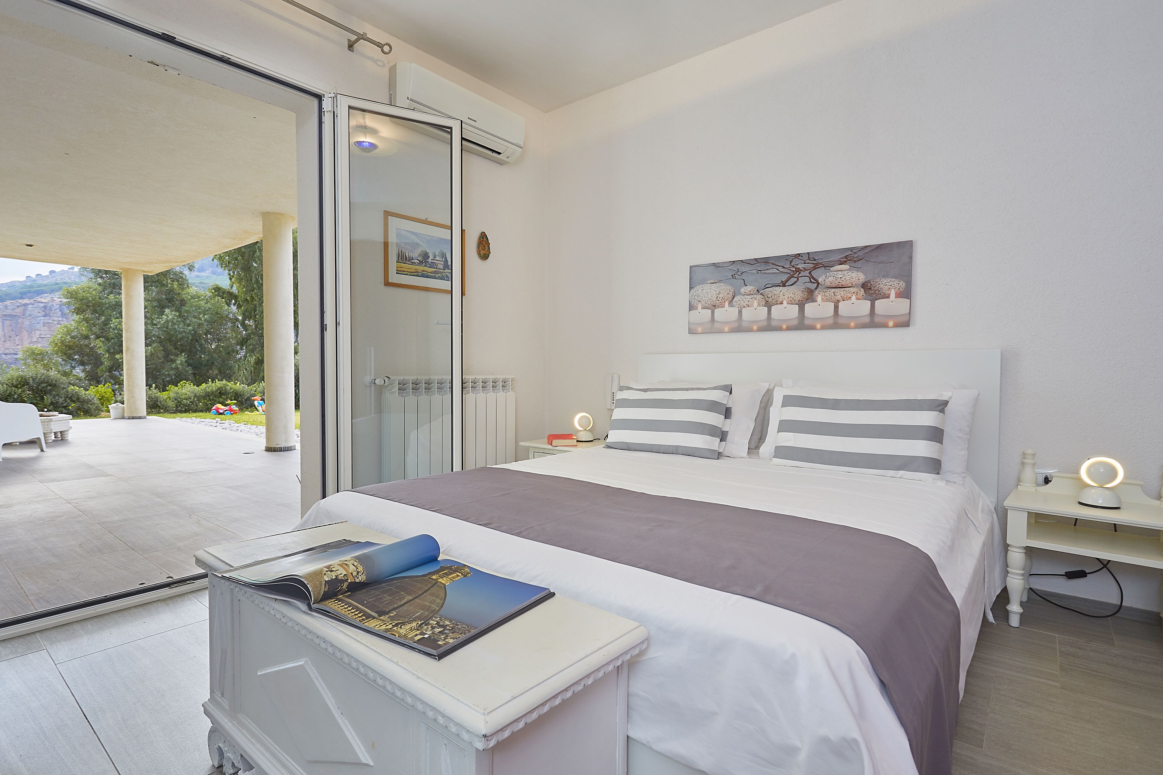 3 Schlafzimmer, Schreibtisch, schallisolierte Zimmer