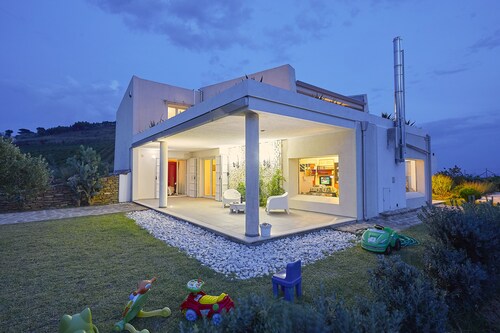 Villa Bonifato amazing view of the countryside accommodation for tourist use