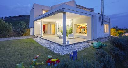 Villa Bonifato amazing view of the countryside accommodation for tourist use