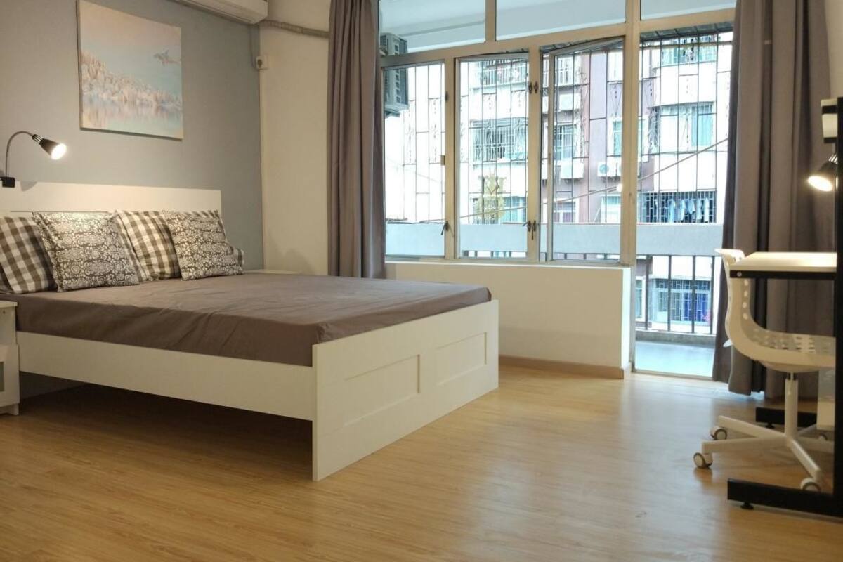 desk, blackout curtains, free wifi