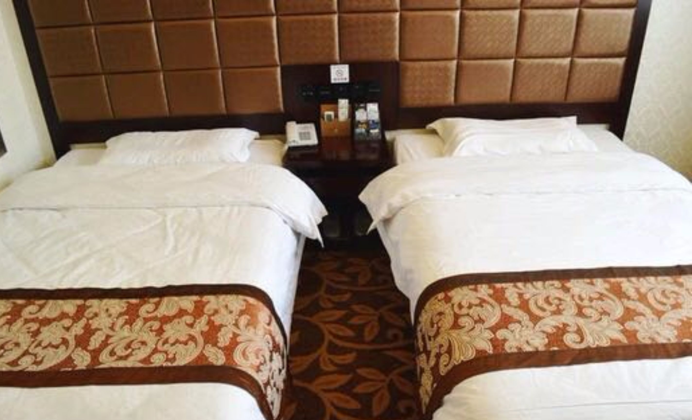 deluxe twin room | desk, blackout curtains, free wifi