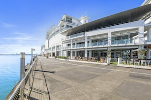 Front of property - Luxury Apartment with Breathtaking Views (Auckland)