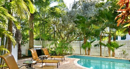 Übergroßes Oldtown-Haus für die ganze Familie mit privatem Pool und Dock!