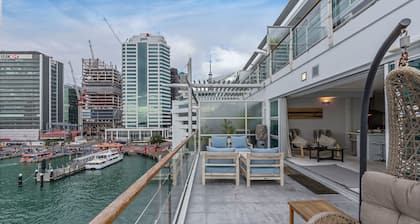 1BR Sub-Penthouse - Panoramic Views