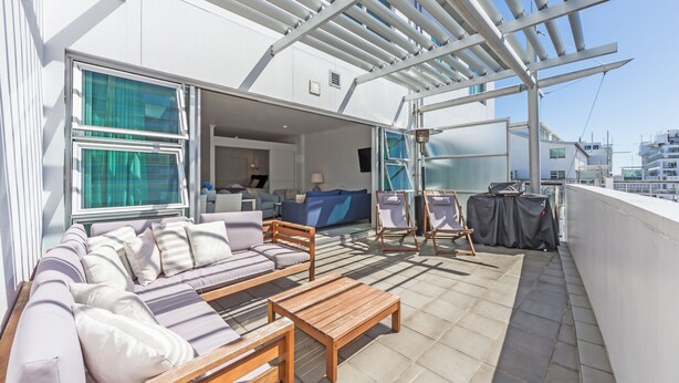 Unclassified image, 1 of 27, button - Elegant 2BR Princes Wharf Apartment (Auckland)