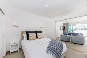 Apartment, 2 Schlafzimmer | 2 Schlafzimmer, Bettwäsche aus ägyptischer Baumwolle