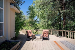 Terrace/patio - The Bunkhouse, A Romantic Riverside Get-A-Away for Two (Joseph)