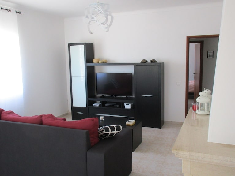 Oasis Of Tranquility - Private Villa With Secure Pool And Large Garden - Porches