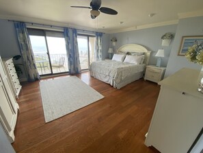 4 dormitorios, tabla de planchar con plancha, wifi gratis y ropa de cama