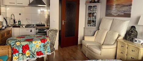 1 Schlafzimmer, Bügeleisen/Bügelbrett, kostenloses WLAN, Bettwäsche