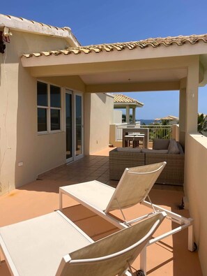 Terrace/patio - #16 Jobos Beach 4BR, 3BA Penthouse w/ Pool Table (Isabela)