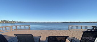 Incredible Cabin on Cedar Creek Lake