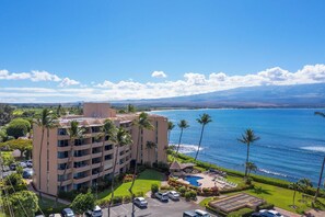 Exterior - *Island Sands 512* Maui Spacious Prime Oceanfront! SPLIT A/C! Amazing Views. (Wailuku)
