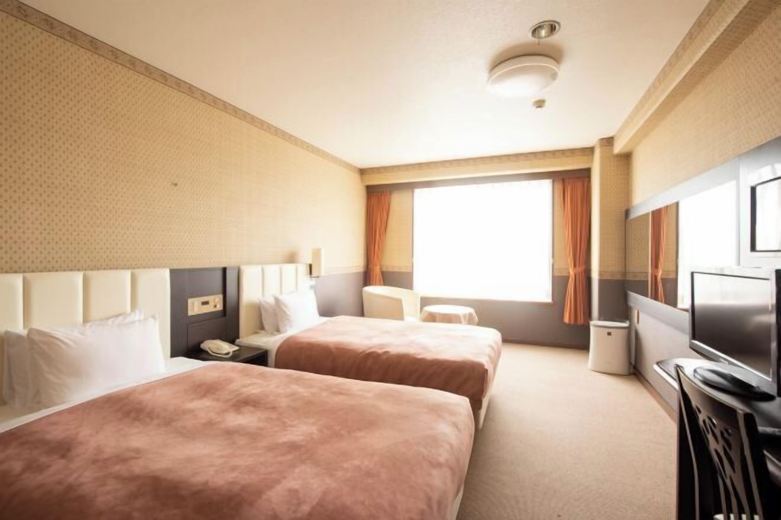 Accès au Wi-Fi (inclus), literie fournie