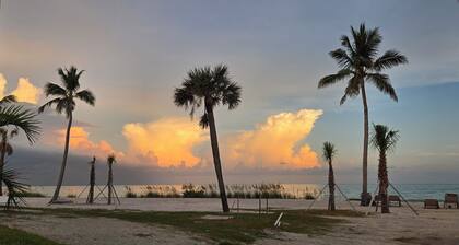 Pointe Santo, Sanibel, Penthouse Condo D42 ja upeat näkymät lahdelle! ,