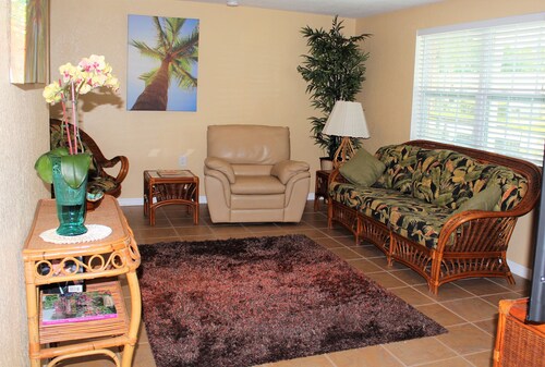 Stunning 2BR Ranch, perfect for snowbirds or small families