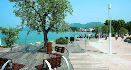 Residence Don - pool, garden, 200m to the lake