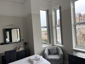 Double Room, Ensuite - Arona Guest (Great Yarmouth)