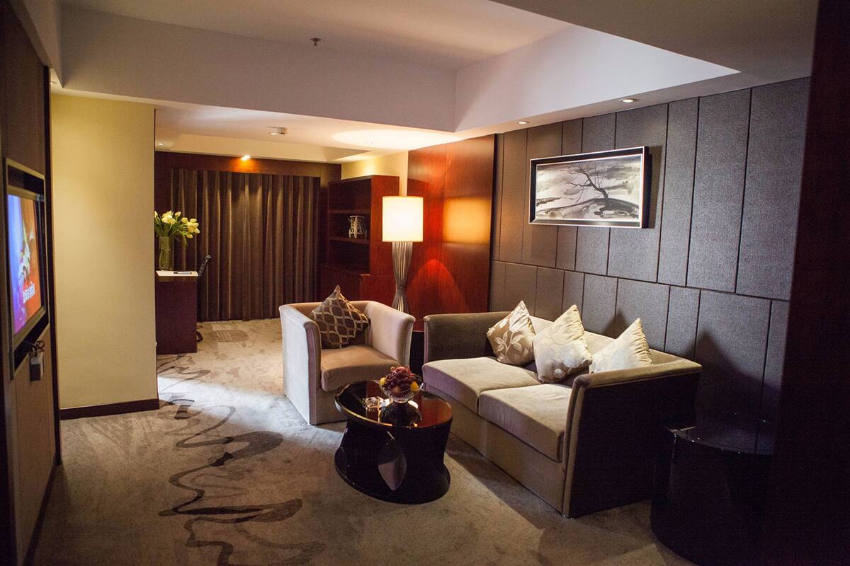 Superior Suite | Blackout drapes, WiFi (free)