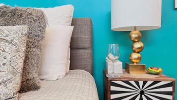 1 habitación, camas con efecto memoria y escritorio