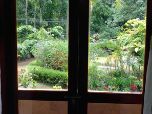 Chambre Double Deluxe, vue jardin | Vue de la chambre