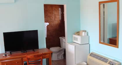 El Rancho Motel