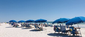 ROMANTIC MALIBU ELEGANCE - on HGTV & DIRECTLY on the LUMINOUS GULF SAND!