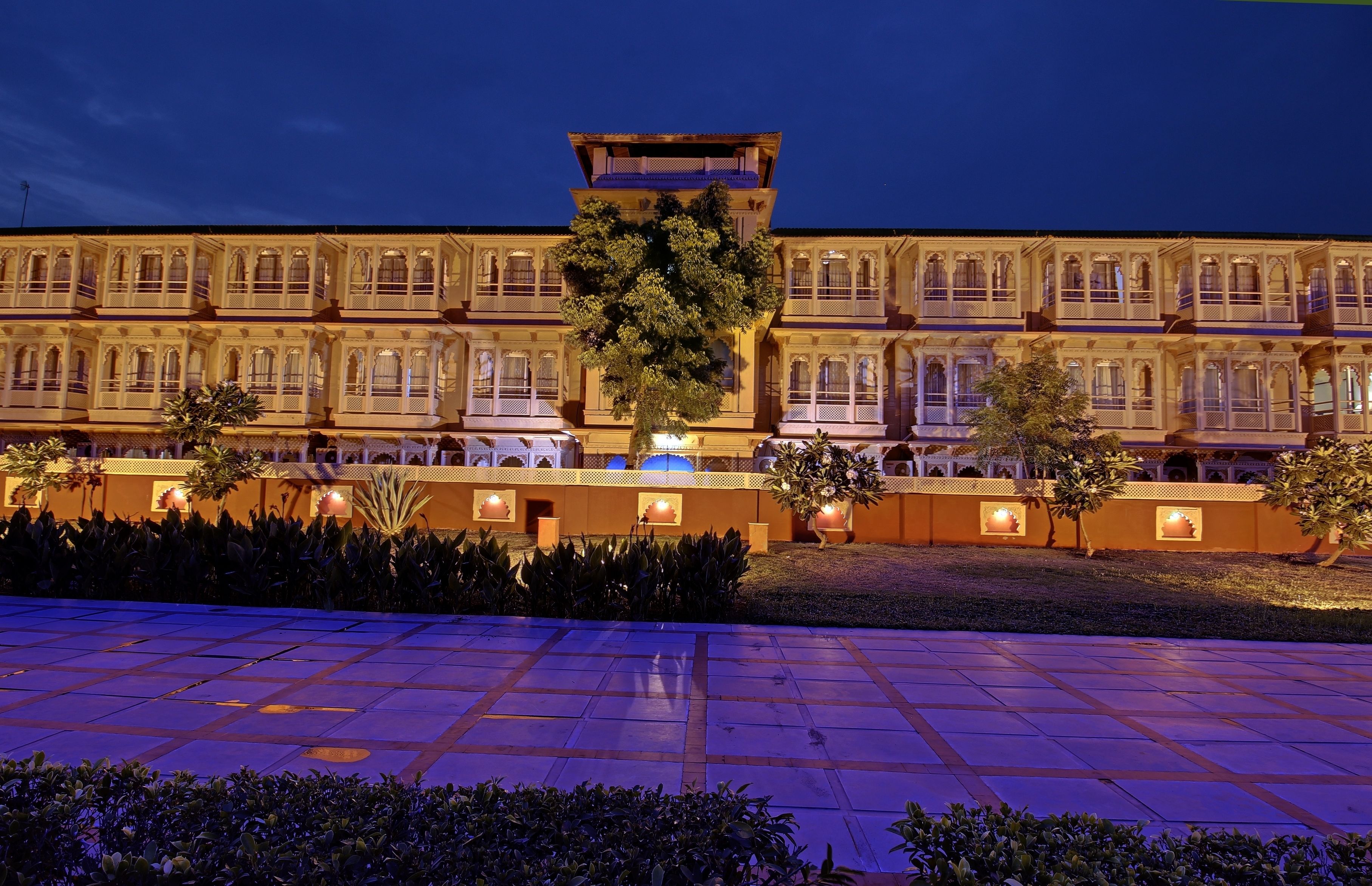 Façade de l’hébergement - soirée/nuit