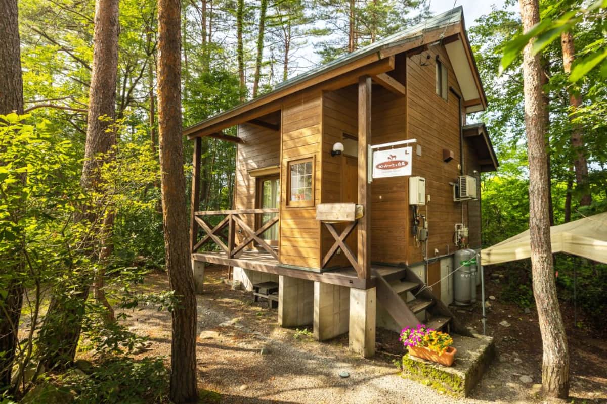 Cottage, 1 Bedroom, Kitchen, Mountain View L | 3 bedrooms, desk, blackout drapes, free WiFi