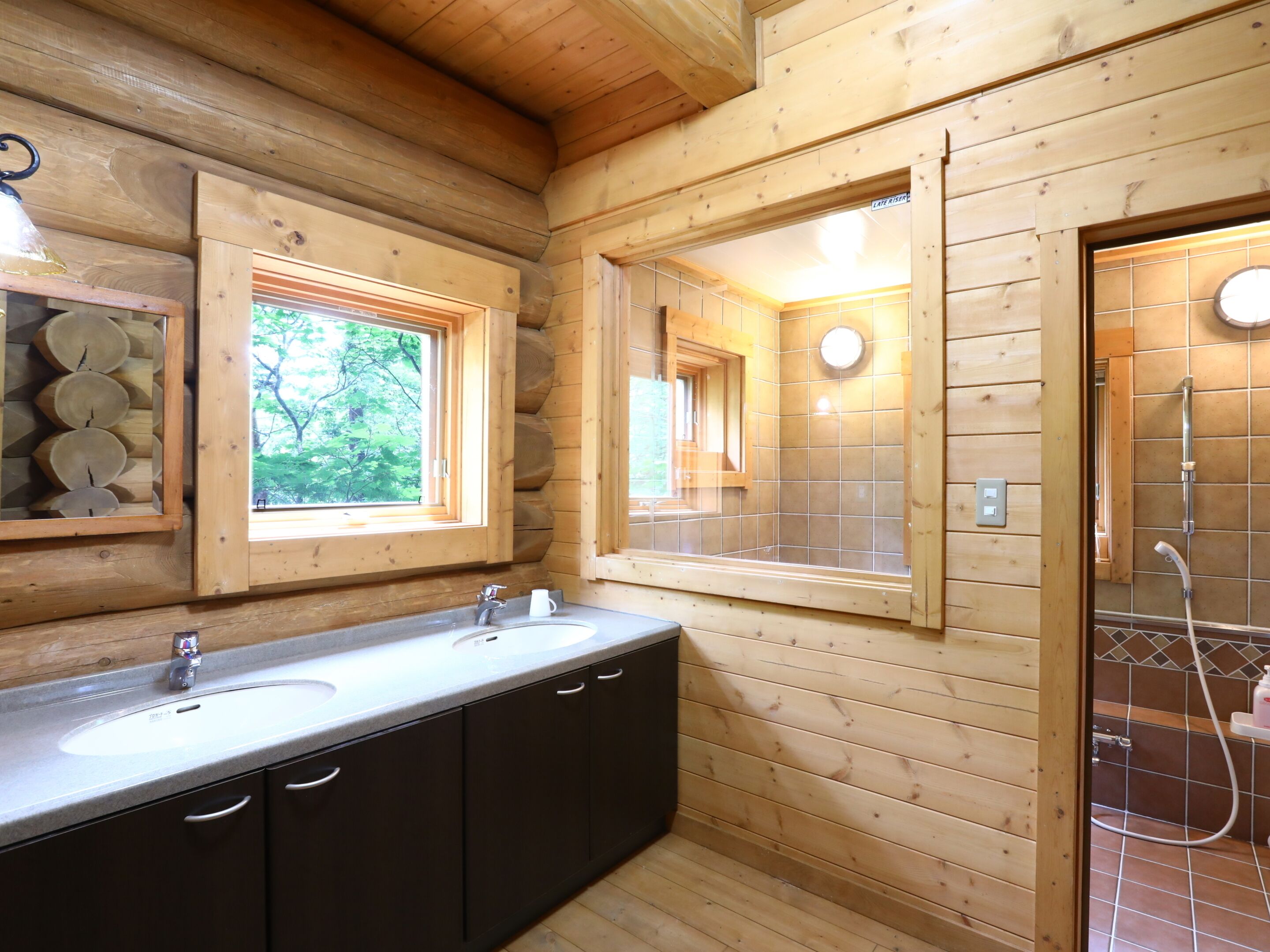 Maison, 4 chambres (  H ) | Lavabo de la salle de bain