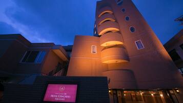 Front of property – evening/night