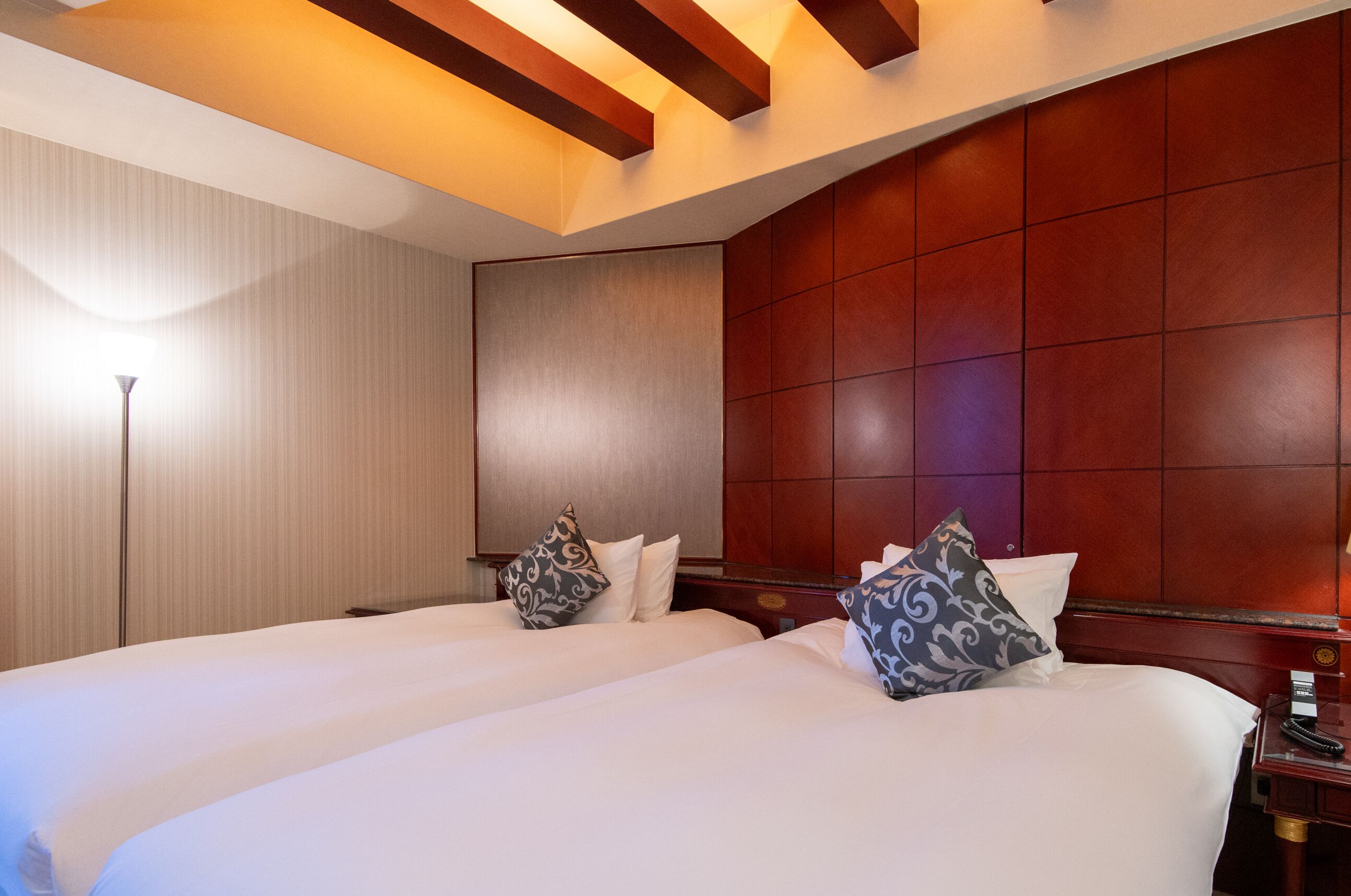 deluxe corner twin, non smoking | 1 bedroom, premium bedding, in-room safe, blackout curtains