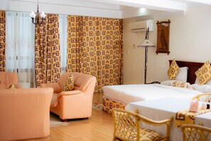 Premium bedding, in-room safe, desk, free cribs/infant beds - The Naura Springs Hotel (Arusha)