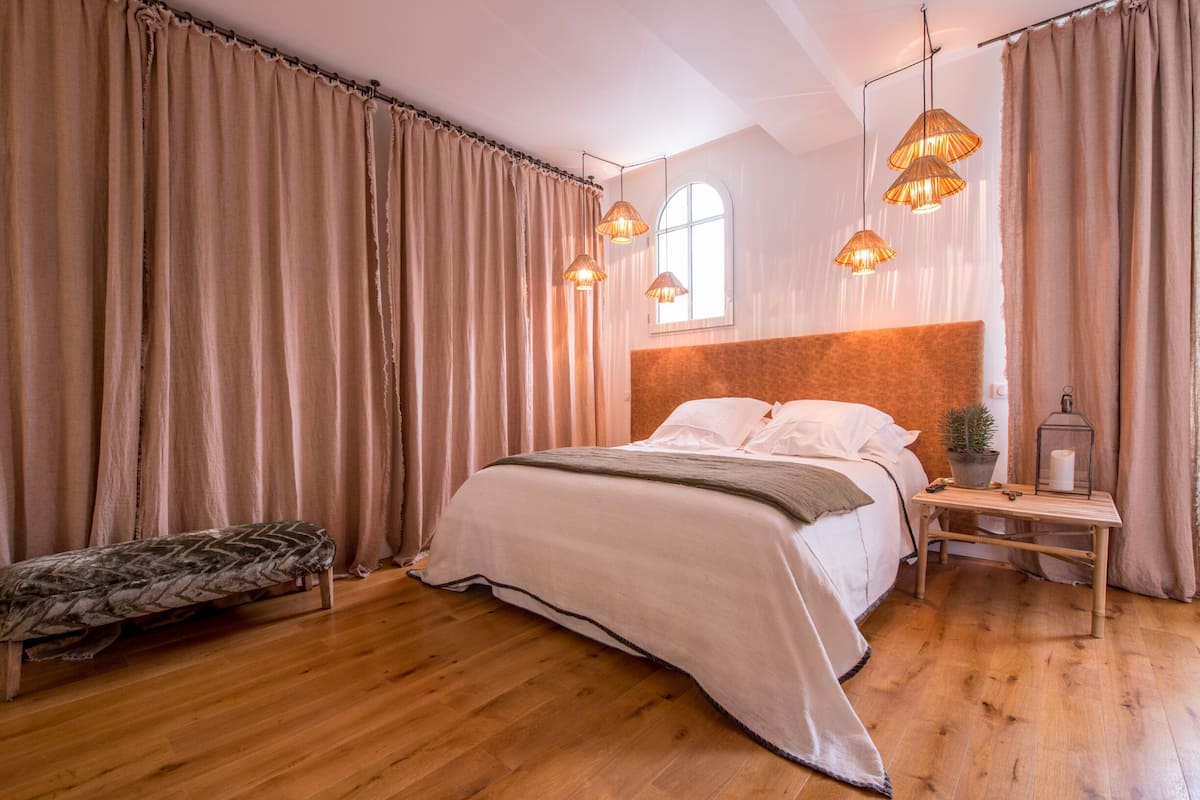 deluxe double room | 2 bedrooms, premium bedding, desk, soundproofing