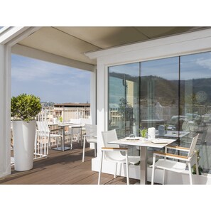Suite con Terrazzo | 高档床上用品、羽绒被、迷你吧、办公桌