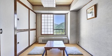 Standard Room | Bed sheets