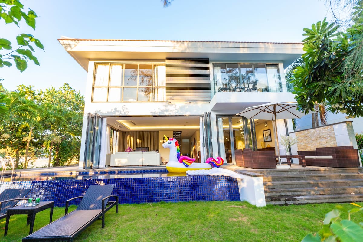 Villa, 4 Schlafzimmer, eingeschränkter Meerblick