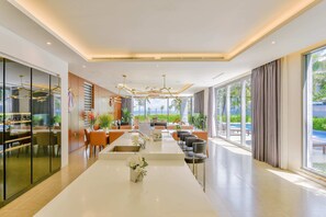 Living area - Ocean Luxury Villas Danang (Da Nang)