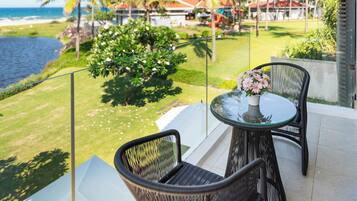 Villa, 4 soverom, delvis havutsikt | Utsikt fra rommet