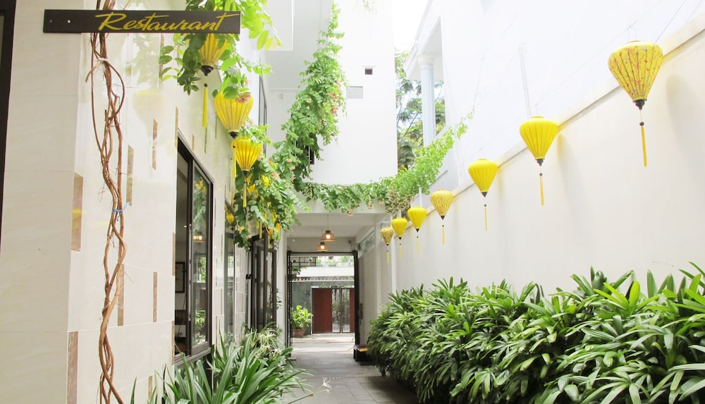 Annie Danang Hotel & Apartment