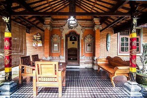 Family Room, Garden View | Desk, rollaway beds, free WiFi - Ganesha Ubud Inn (Ubud)