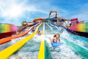 Toboggan aquatique