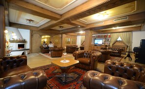 Área de estar no saguão