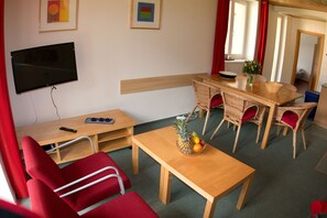 舒适公寓 (1) | 起居区