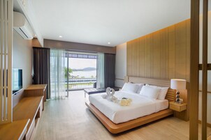 Deluxe Seaview | 迷你吧、客房内保险箱、办公桌、遮光窗帘