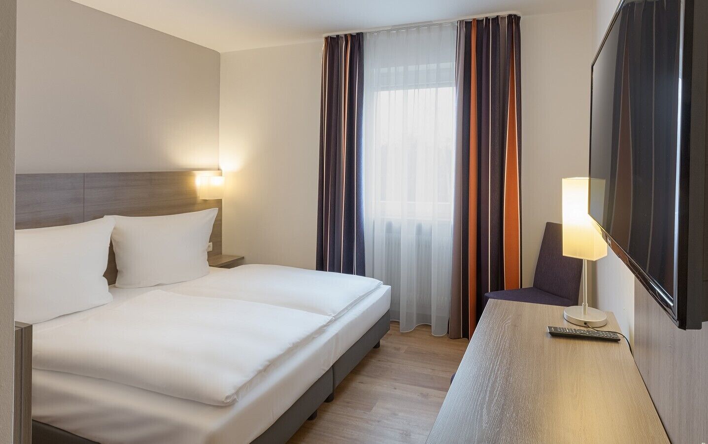 Economy Double Room | 1 bedroom, desk, blackout curtains, free WiFi